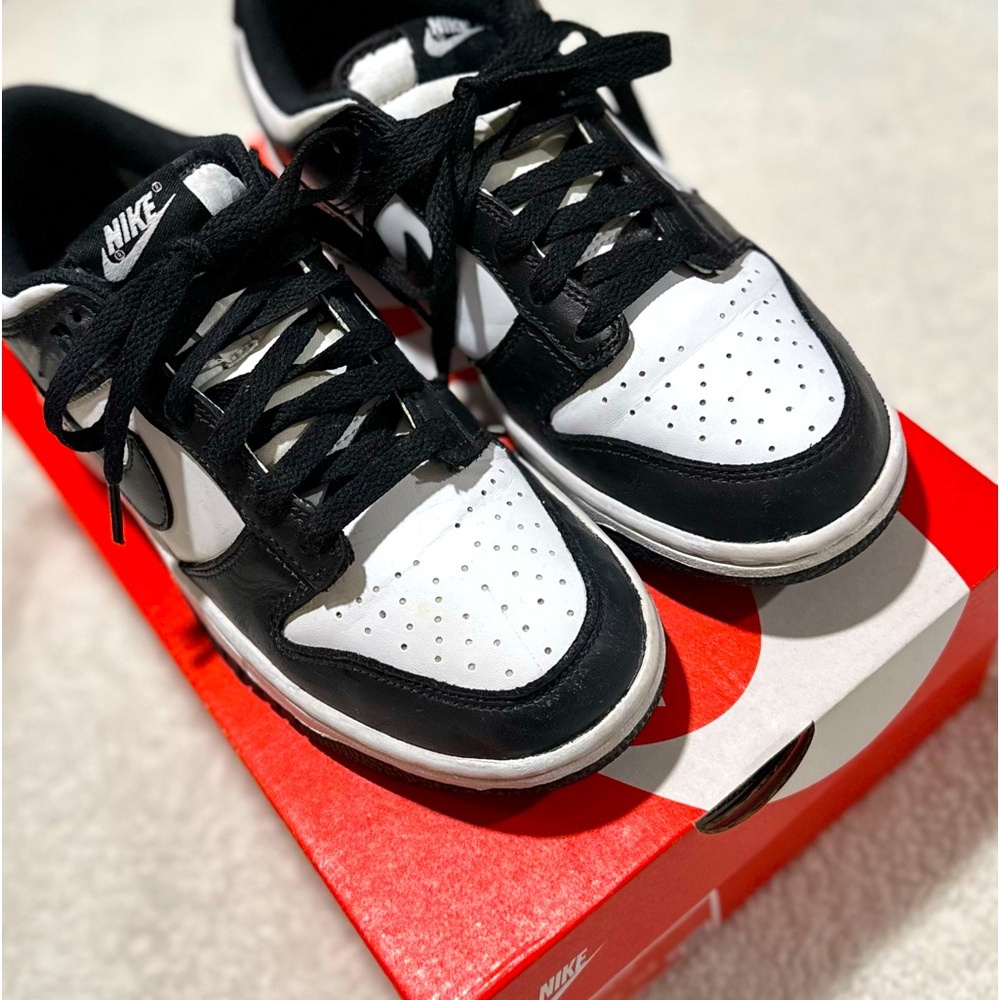 Nike Dunk Low Pandas🐼 7Y, 7M, 8W. Great condition. Gently worn. Box included